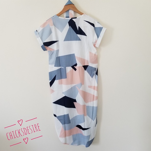 HOST PICK- Boho Summer V-neck Midi Printed Dress - Picture 6 of 6